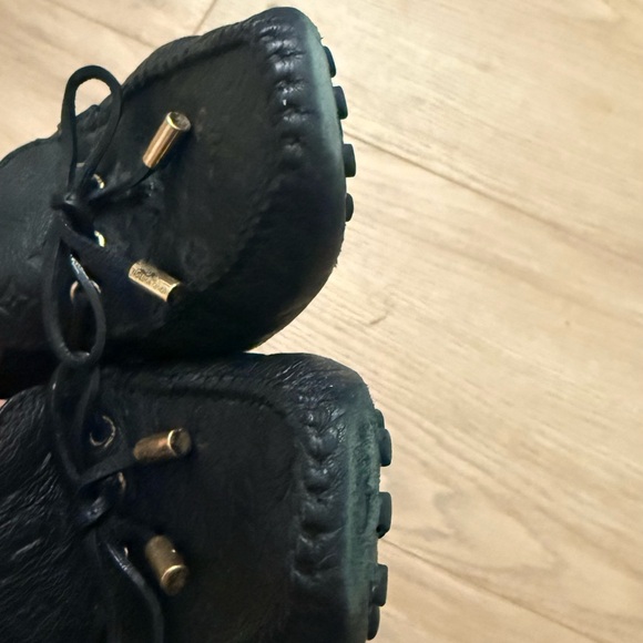 Louis Vuitton Dark Leather Accent - Picture 10 of 11